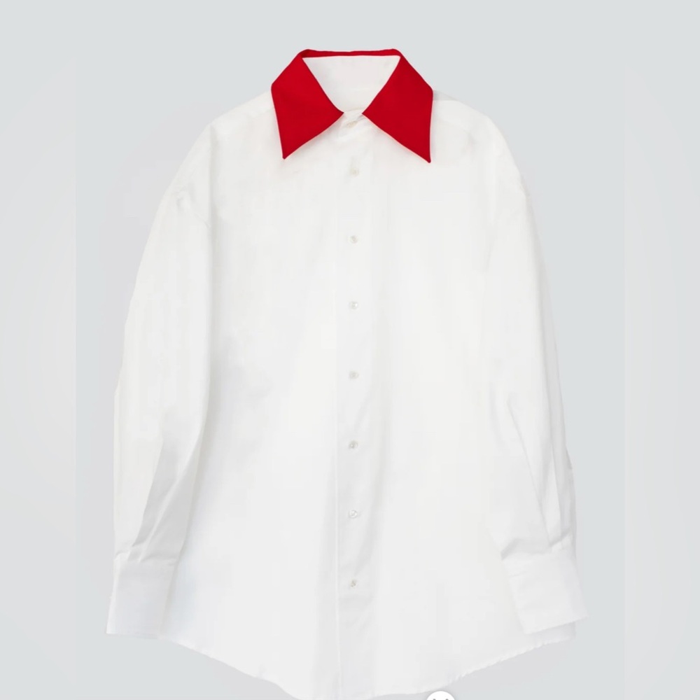 SARA BATTAGLIA
Red Collar Shirt - in collaboration with DrittoFilo new